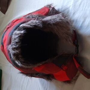 American Eagle Outfitters Red Plaid Faux Fur Lining Ear Flap Trapper Cap Hat OS
